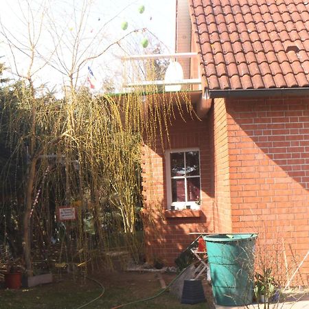 Zimmer Und Apartment Rosi Krakow am See Exterior photo