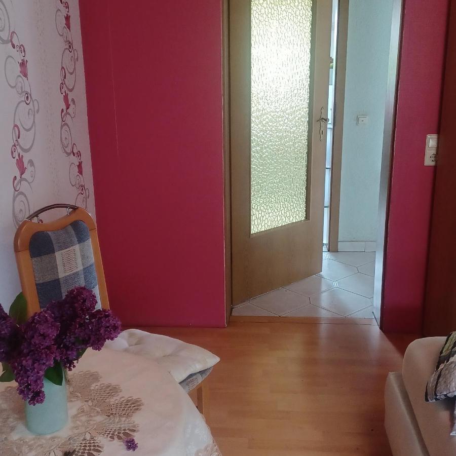 Zimmer Und Apartment Rosi Krakow am See Exterior photo