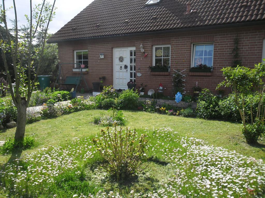 Zimmer Und Apartment Rosi Krakow am See Room photo